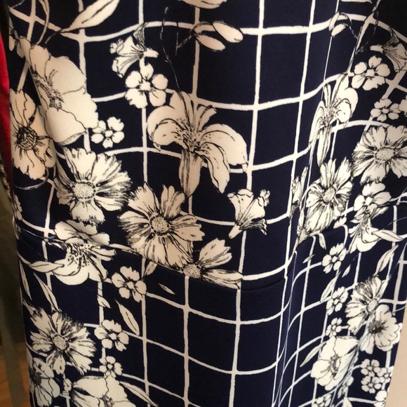 Strapless statement pattern - Picture 2 of 5